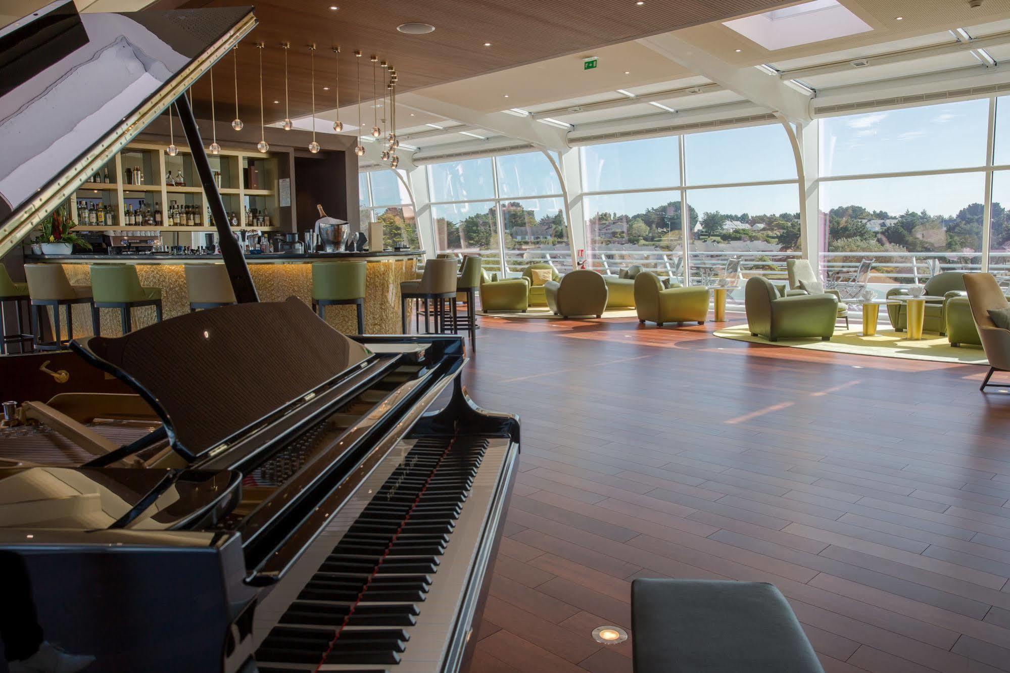 Miramar La Cigale Hotel Thalasso & Spa Arzon Exterior foto